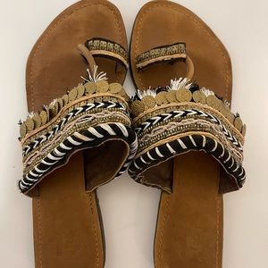 Z&L | BLACK/GOLD/TAN/WHITE BEADED TRIBAL BOHO SANDALS | SIZE 38 (FITS SIZE US 8)